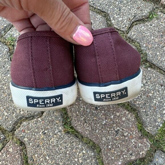 Burgundy Sperry slip on sneakers EUC sz 9 - Picture 3 of 7